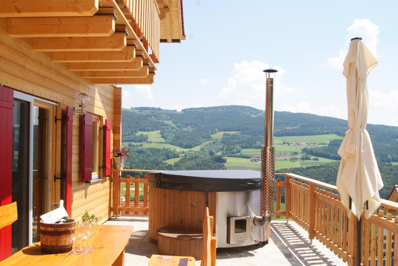 Bergchalet Am Waldrand - Pool, Sauna & Kamin Pollauberg Exterior photo